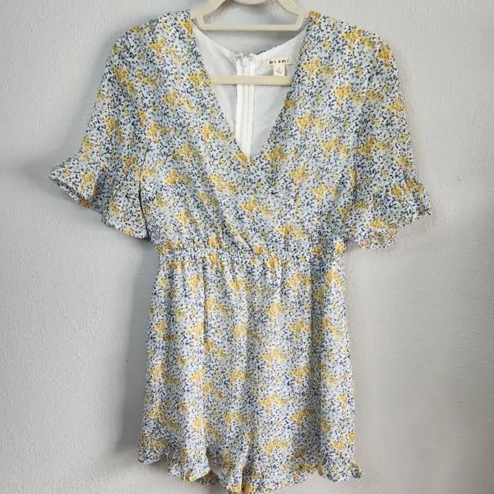Cute short sleeve romper!!